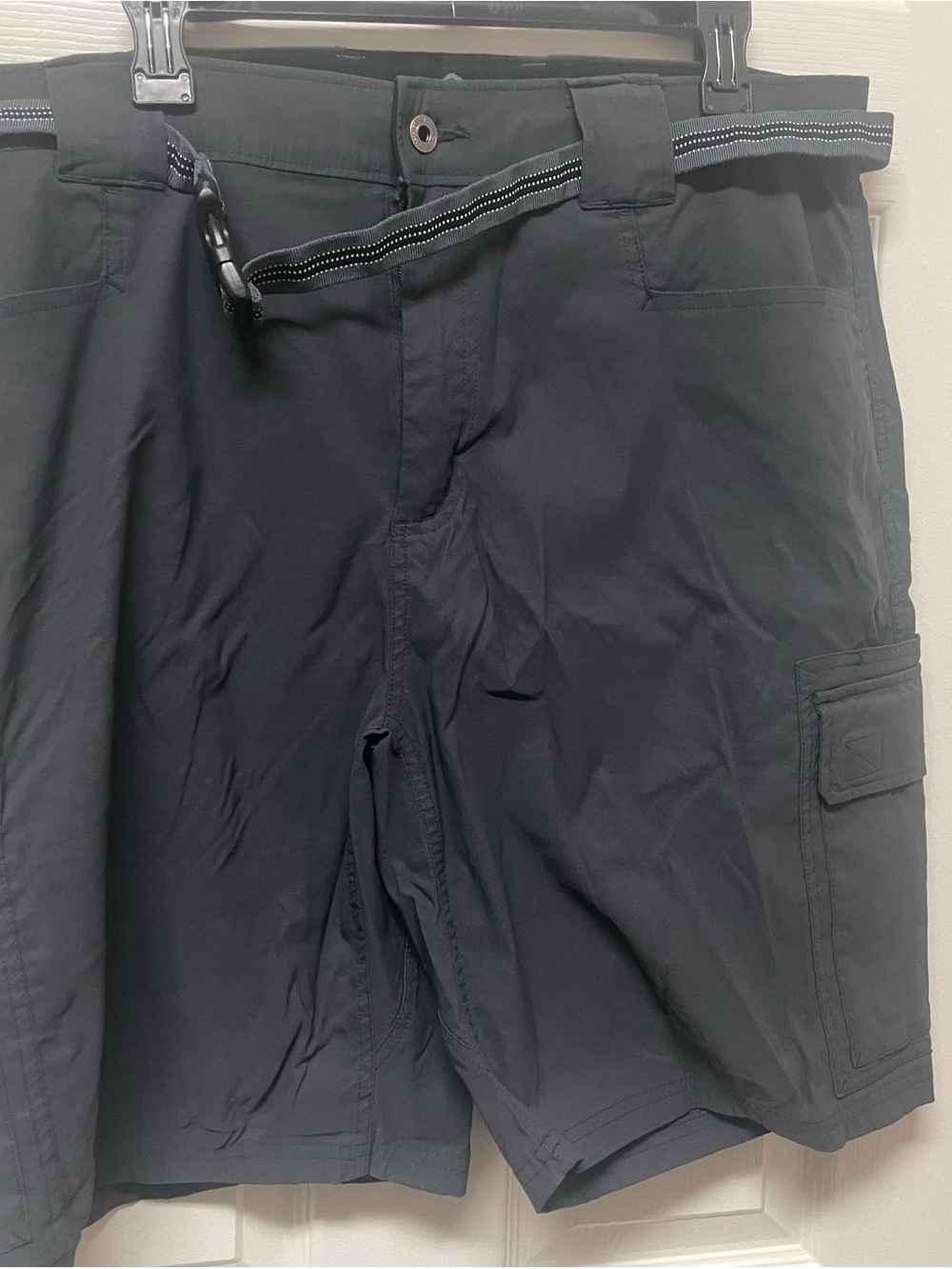 Men's Grey Eddie Bauer Cargo Shorts - Lightweight Casual Wear